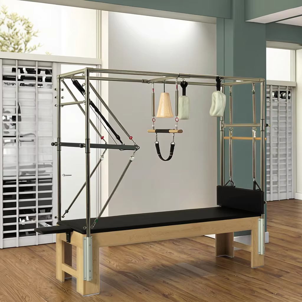 Equipo Profesional de Pilates  - Yoga Of Fitness reseña y precio